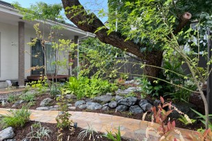 上品で趣のある、手入れしやすいお庭にリフォーム　五泉市M様邸