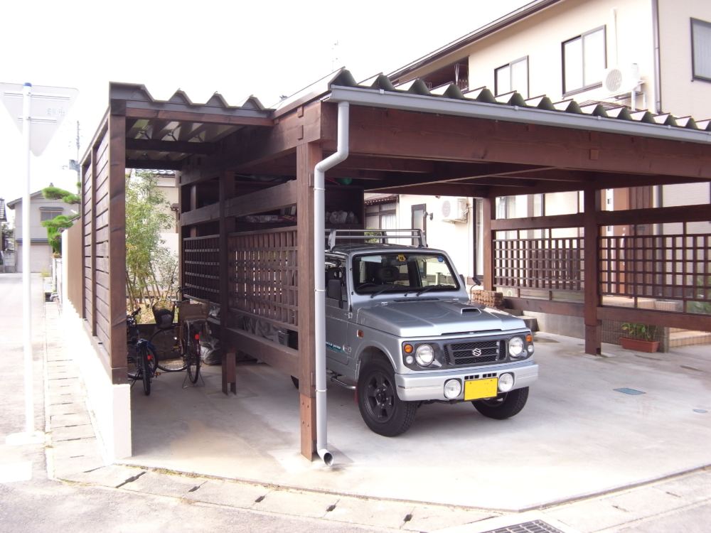 自転車の台数が増えても安心ですね。

新潟市のお子様がのびのび遊べるお庭、家庭菜園を楽しめるお庭、ライフスタイルの変化で外周りを見直ししたい方等 新潟のお庭・ガーデンデザイン・外構エクステリアなどの外周り工事のことなら ガーデンスタジオ雅楽庭にお任せください。
